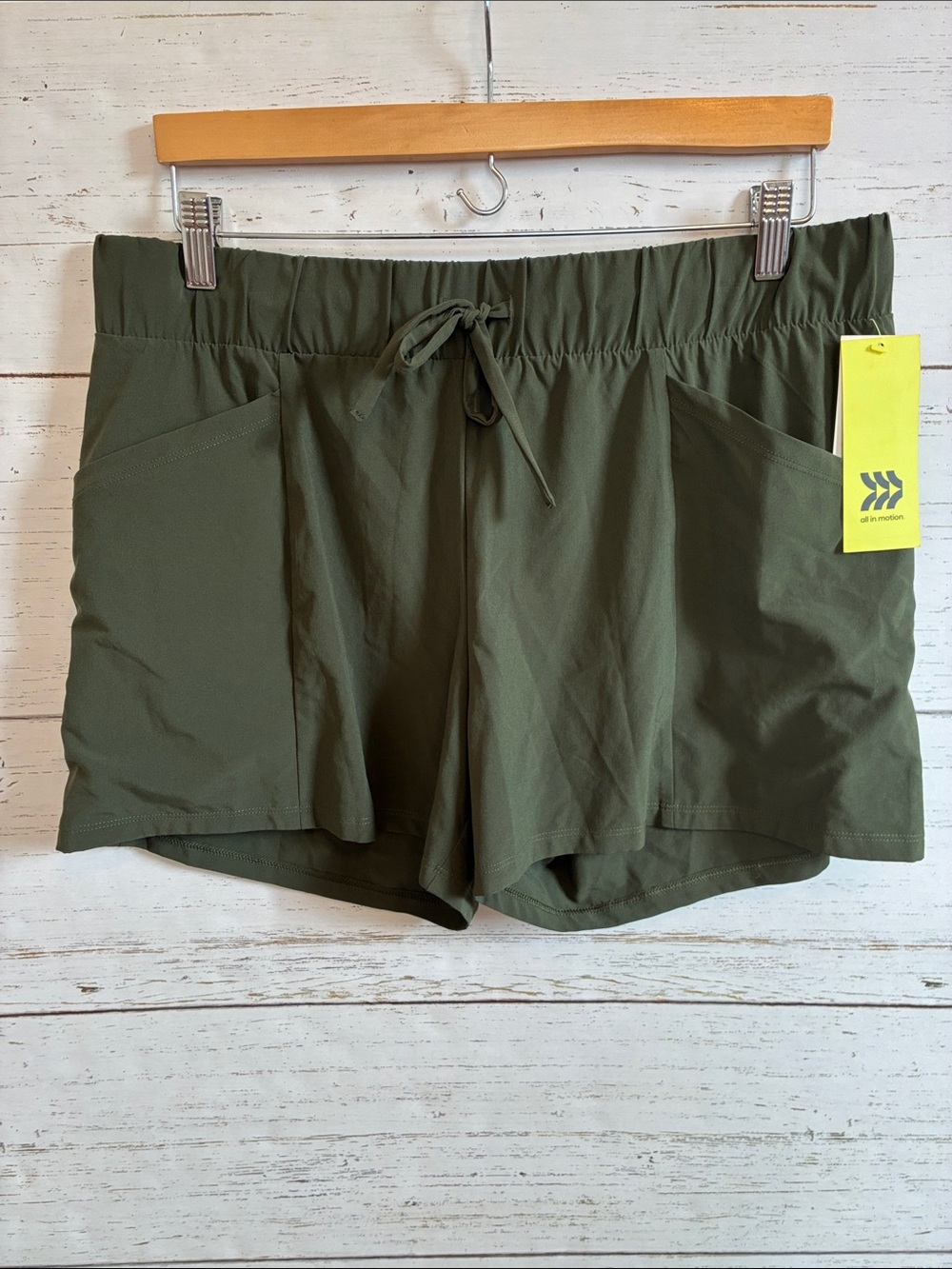 all in motion Olive Drawstring Waist Moisture Wicking Athletic Shorts, sz L, NWT